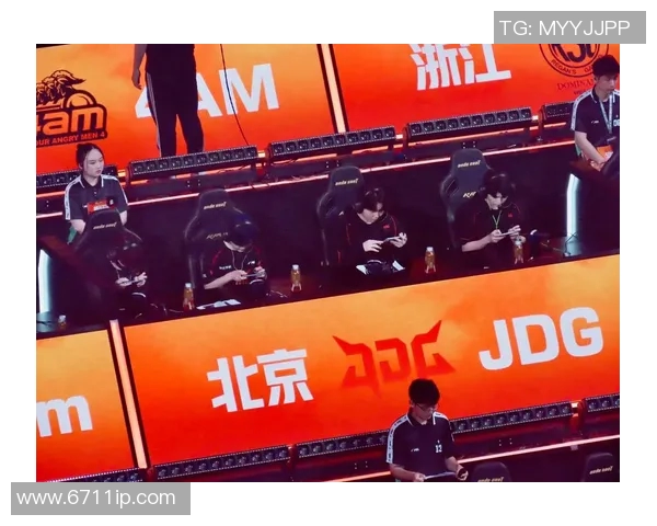 聚焦和平精英赛事分析JDG战队的节奏与策略探讨